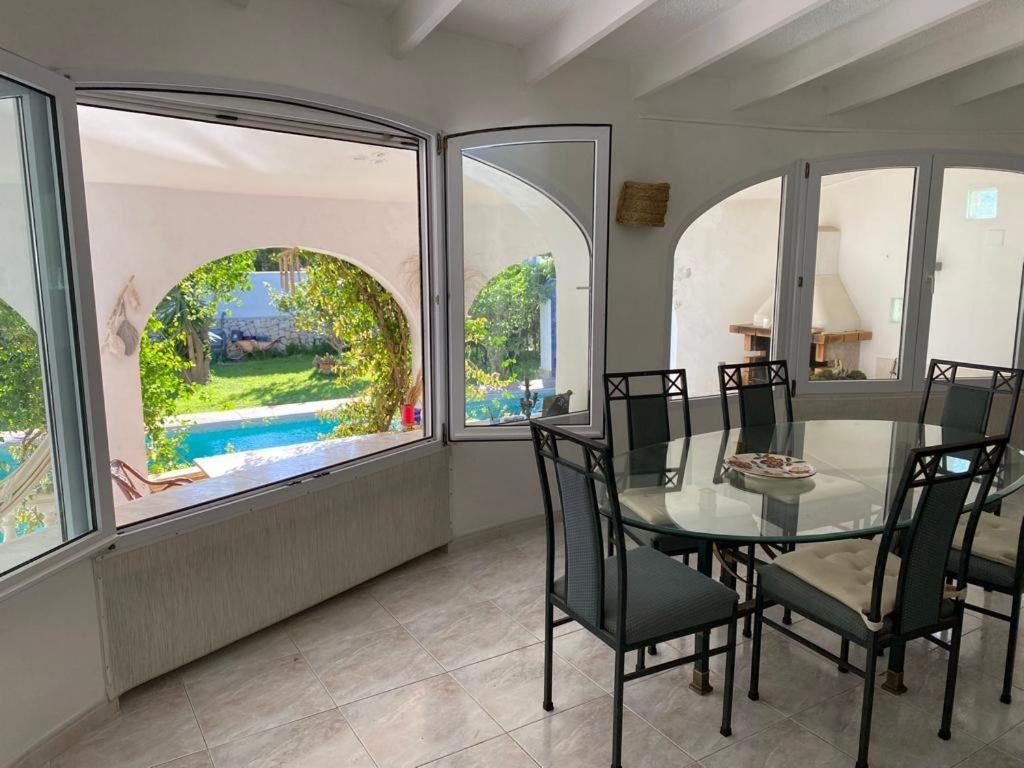 Beautiful With Pool, Barbecue, And Garden Javea