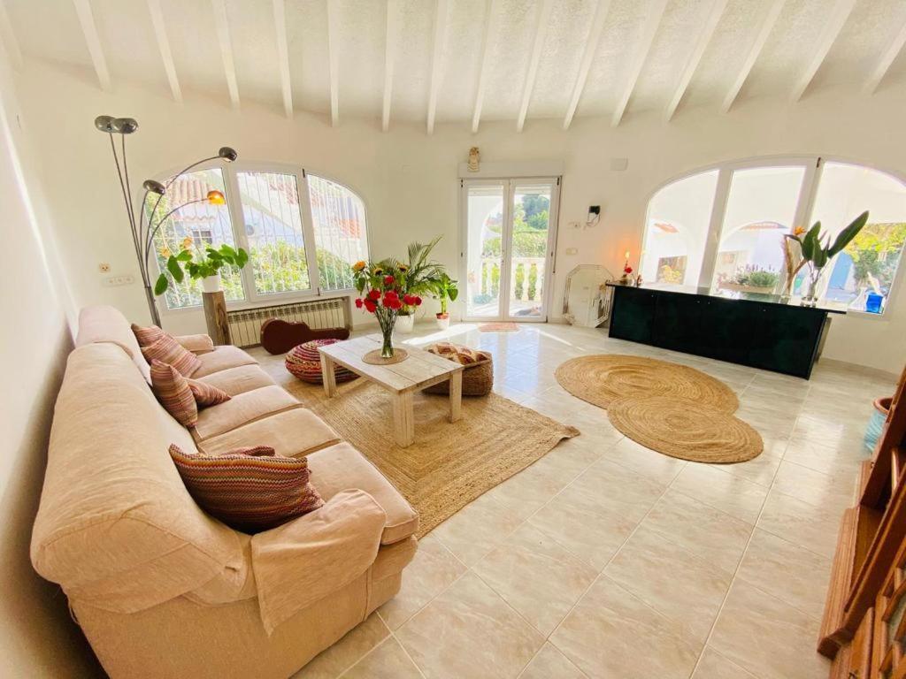Villa Beautiful With Pool, Barbecue, And Garden Javea